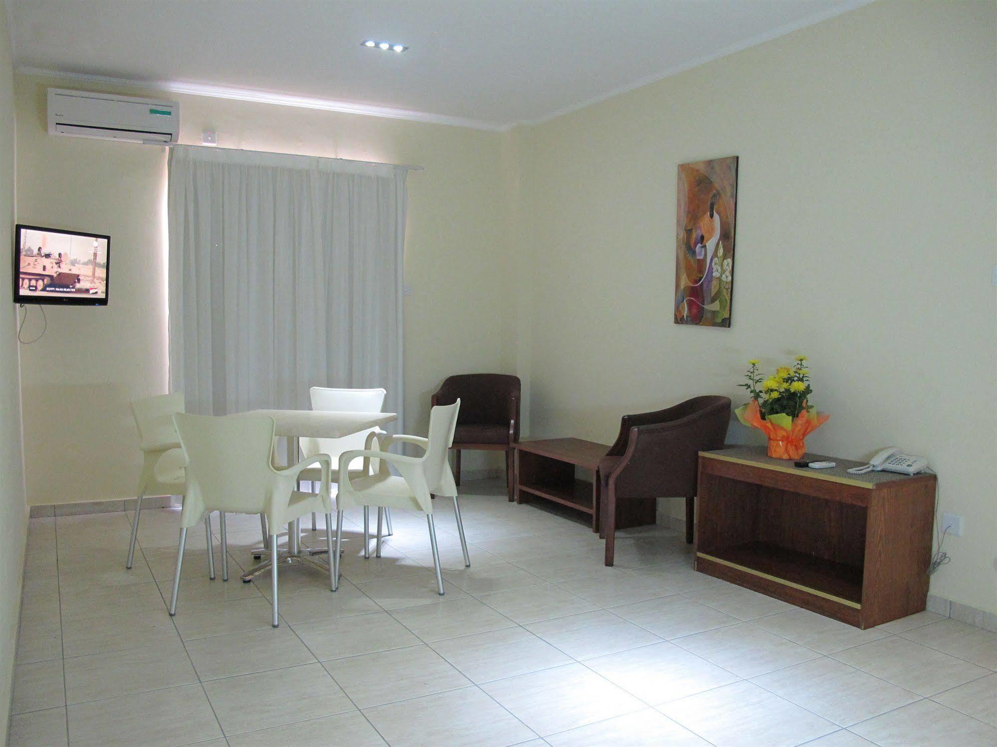 Mackenzie Beach Hotel Larnaca Room photo