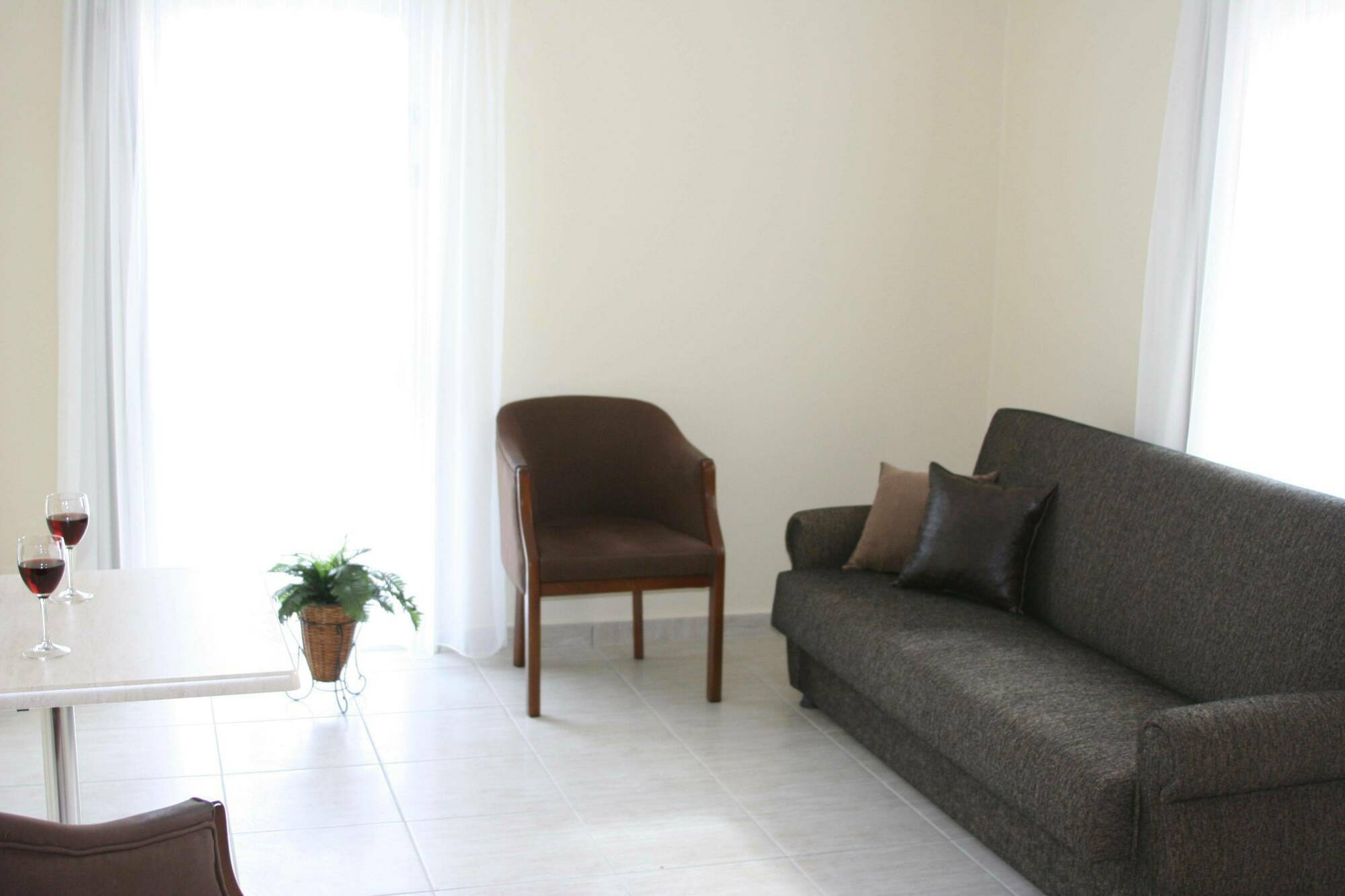 Mackenzie Beach Hotel Larnaca Room photo